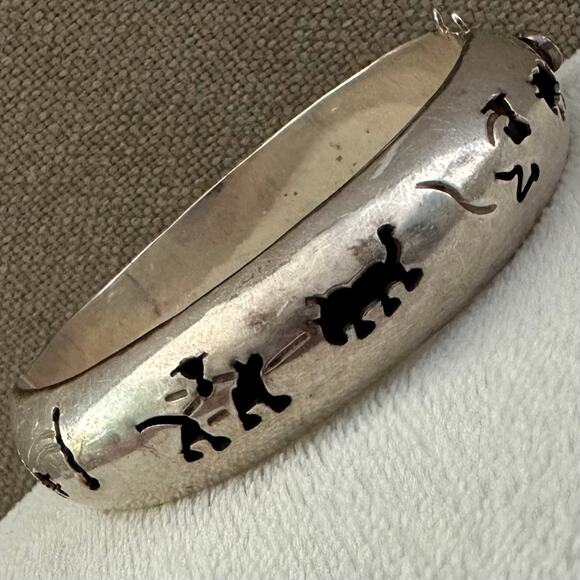 Vintage 925 Mexico Sterling Silver Shadowbox Storyteller Clamper Bracelet - Picture 3 of 5